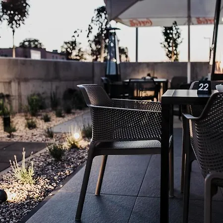 Molto Bene & Restaurant Hotel 3*