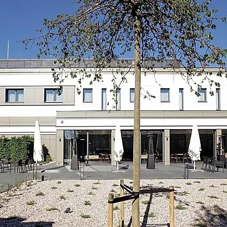 Molto Bene & Restaurant Hotel