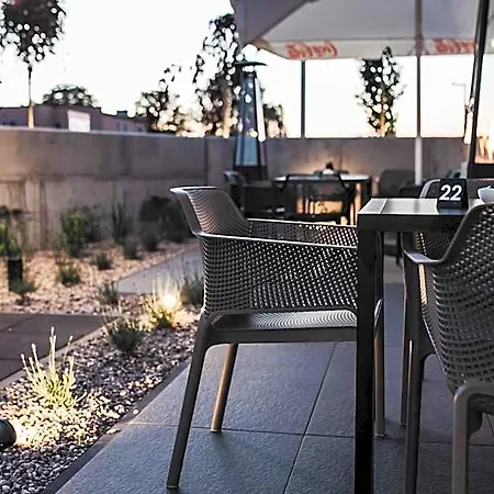Hotel Molto Bene & Restaurant