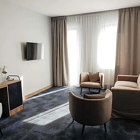 Hotel Molto Bene & Restaurant