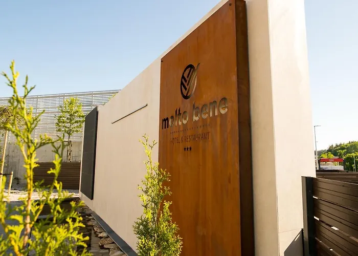 Molto Bene & Restaurant 3*