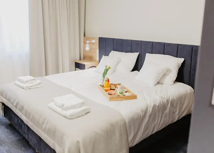 Molto Bene & Restaurant