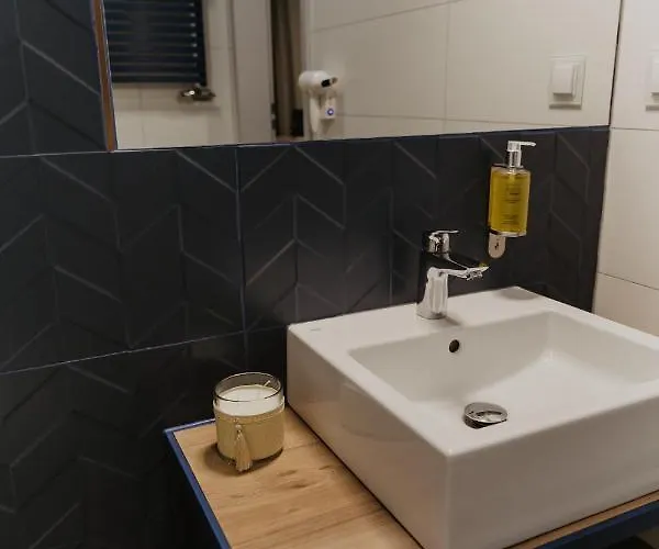 Molto Bene & Restaurant